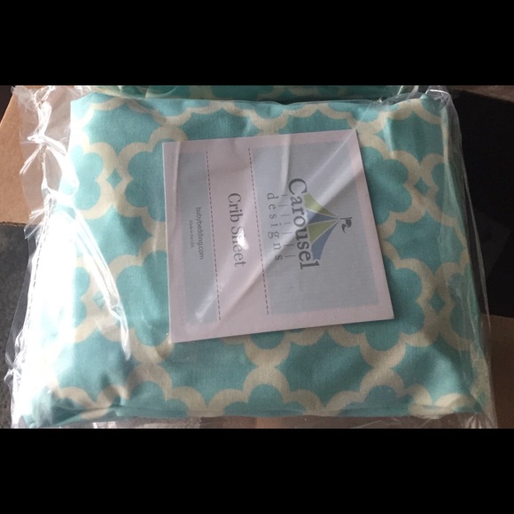 Crib set - Picture 7 of 7